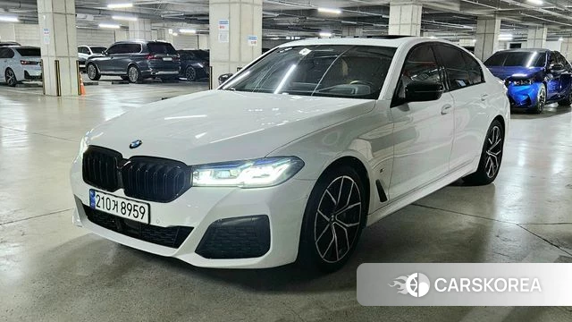 BMW 5 Series (G30) 2023 Белый из Кореи