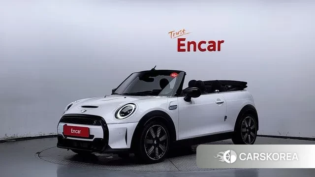 Mini Cooper S Convertible 2023 Белый из Кореи