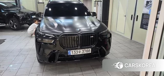 BMW X7 (G07) 2025 Черный из Кореи