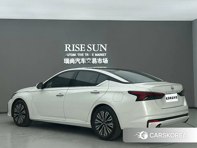 Nissan Teana 2023 Белый из Китая