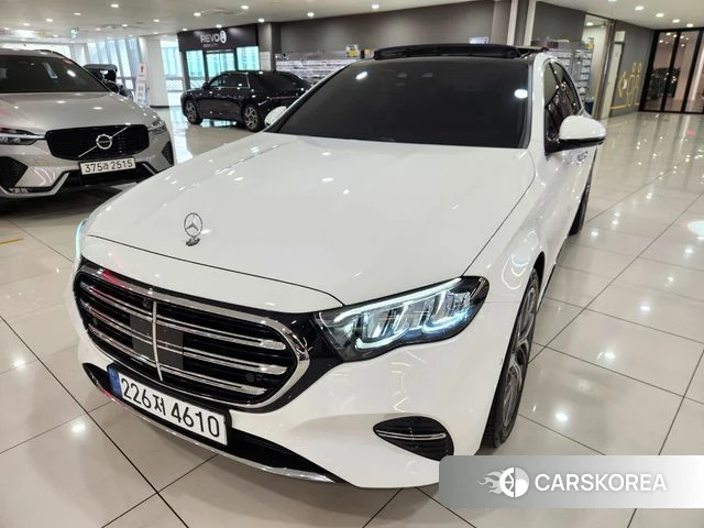Mercedes-Benz E-Class W214 2024 Белый из Кореи