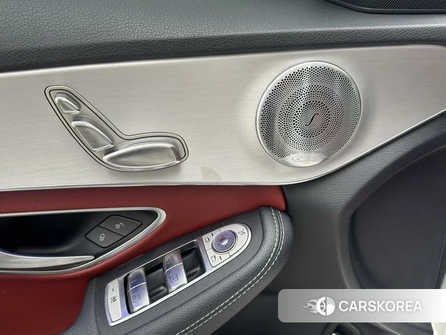 Mercedes-Benz Class C 2021 Белый из Китая