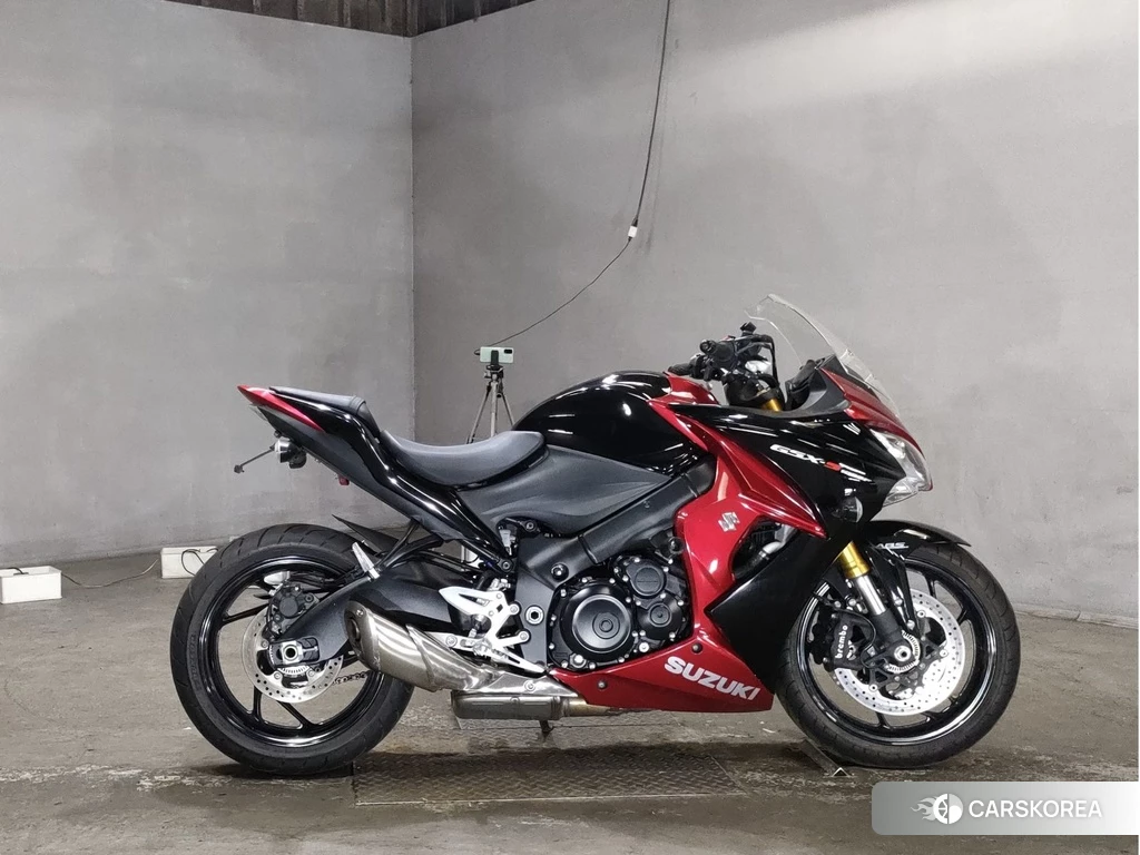 Проданный Suzuki GSX-S1000F 2016 из Японии
