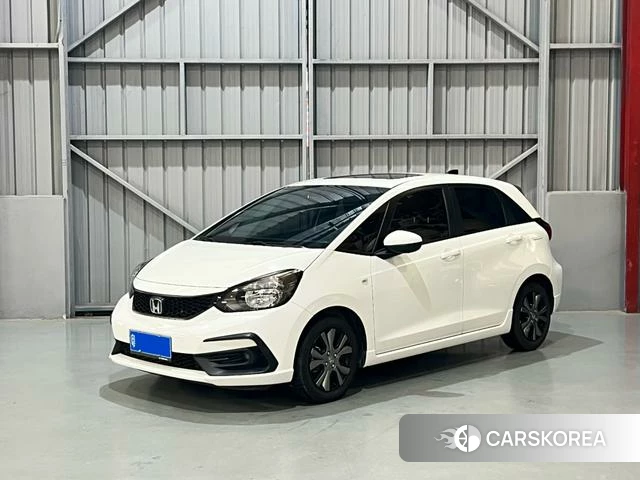 Honda Fit 2021 Белый из Китая