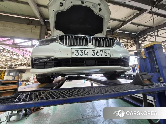 BMW 5 Series (G30) 2018 Белый из Кореи