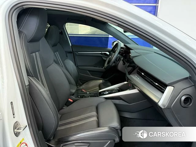 Audi A3 2023 Белый из Китая