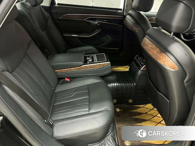 Audi A8 2020 Черный из Китая