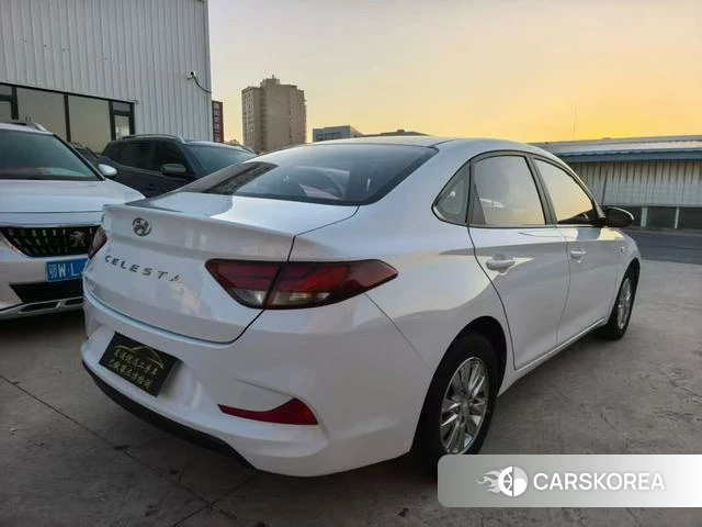 Hyundai Yuedong 2022 Белый из Китая
