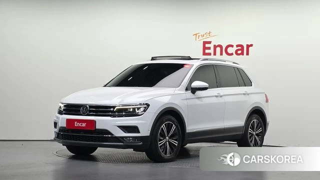 Volkswagen Tiguan second Generation 2020 Белый из Кореи