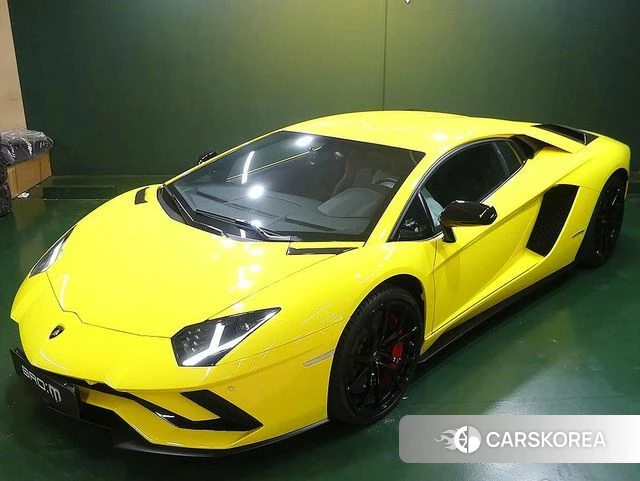 Lamborghini Aventador 2018 Желтый из Кореи