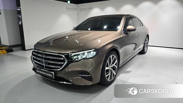 Mercedes-Benz E-Class W214 2024 Коричневый из Кореи