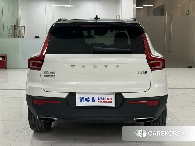 Volvo XC40 2019 Белый из Китая