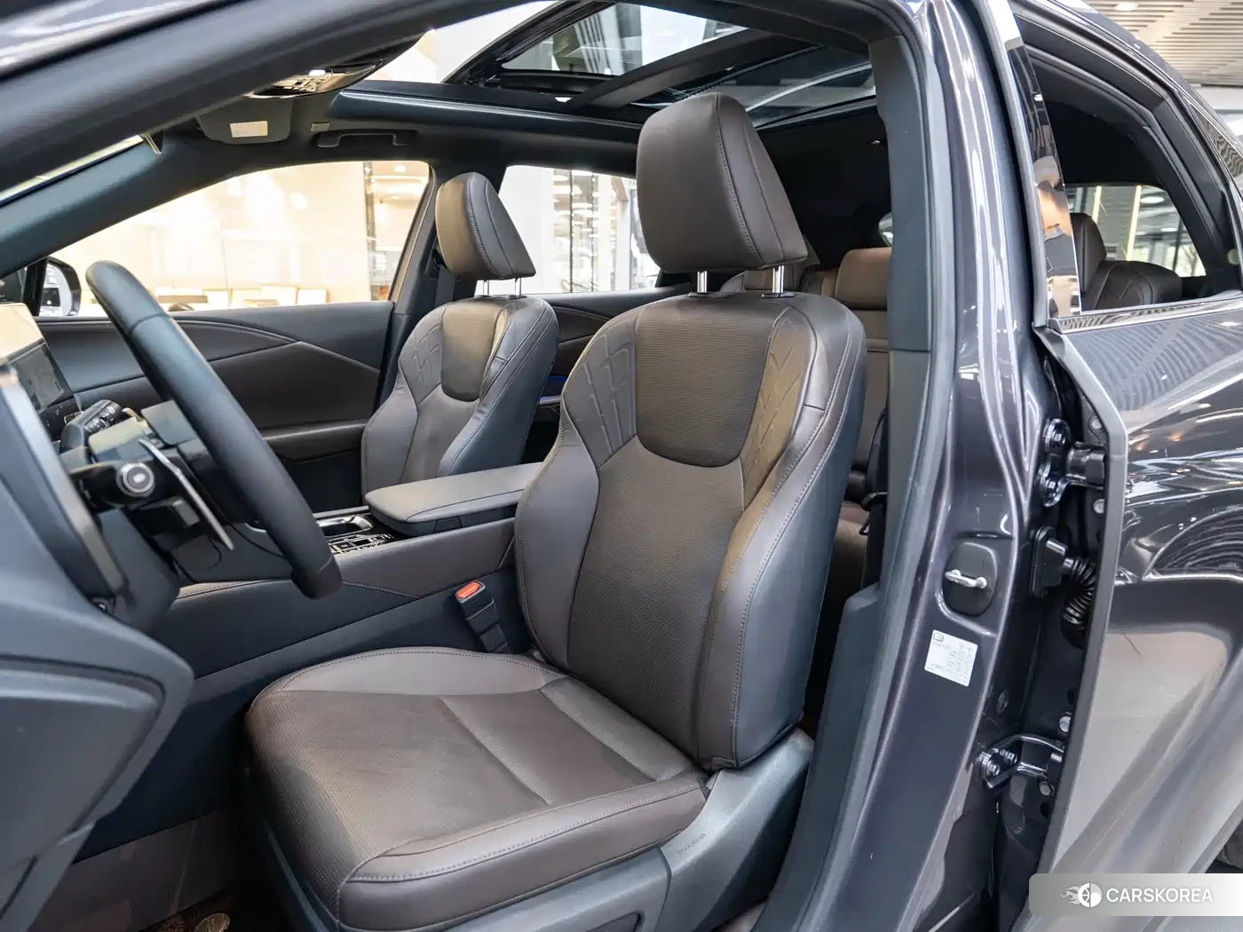Lexus RX 2025 Silver/gray из Китая