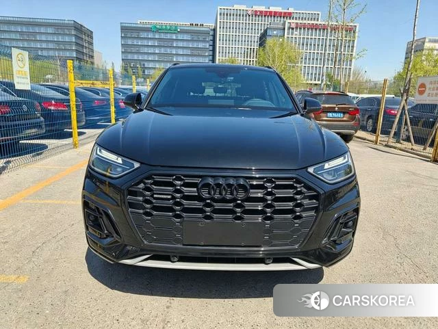 Audi Q5L 2023 Черный из Китая