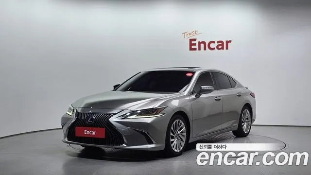 Lexus ES300h 7th generation 2020 Серебряный из Кореи