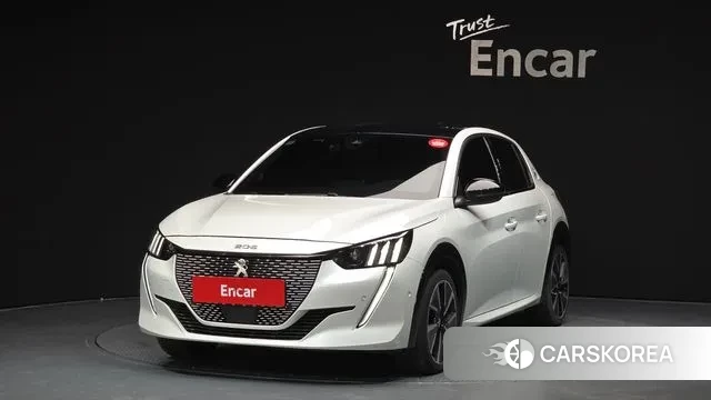 Peugeot e-208 second Generation 2022 Белый из Кореи
