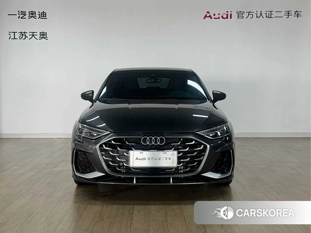 Audi A3 2025 Темно-серый из Китая