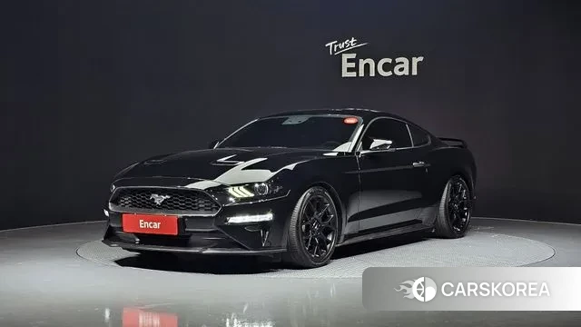 Ford Mustang 2018 Черный из Кореи