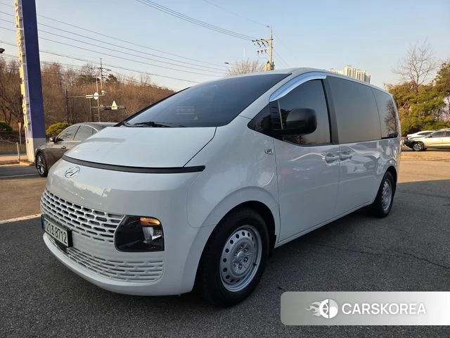 Hyundai Staria 2022 Белый из Кореи