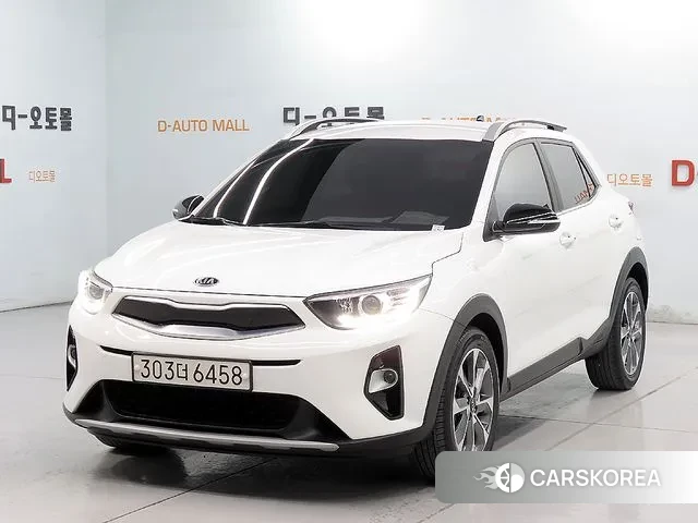 Kia Stonic 2019 Белый из Кореи