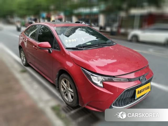 Toyota Lei Ling 2021 Красный из Китая