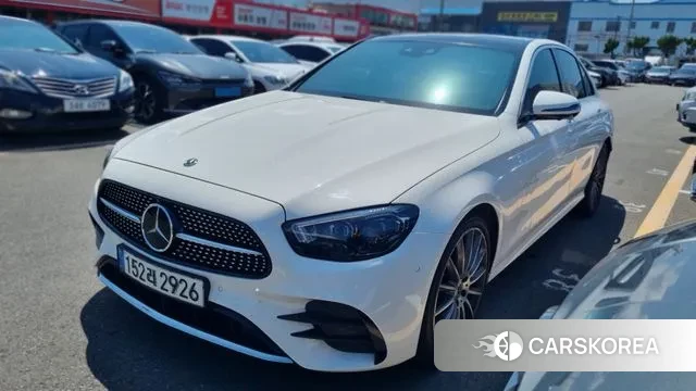 Mercedes-Benz E-Class W213 2021 Белый из Кореи