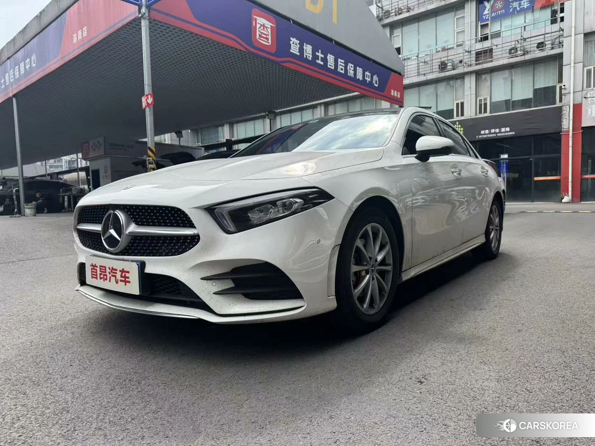 Mercedes-Benz Class A 2021 Белый из Китая