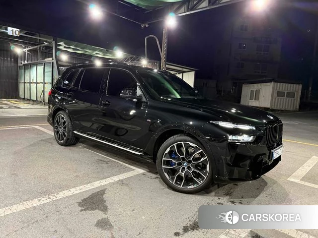 BMW X7 (G07) 2026 Черный из Кореи