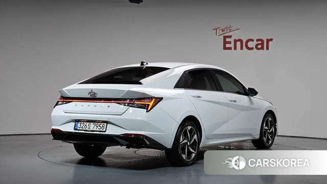 Hyundai Avante (CN7) 2020 Белый из Кореи