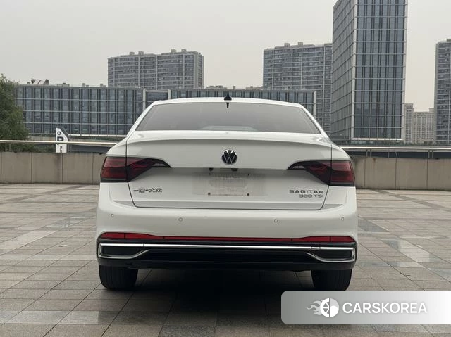 Volkswagen Sagitar 2023 Белый из Китая