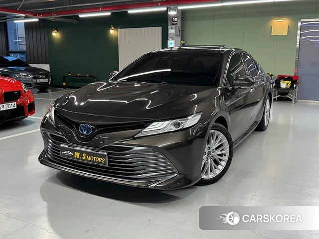 Toyota Camry (XV70) 2018 Коричневый из Кореи