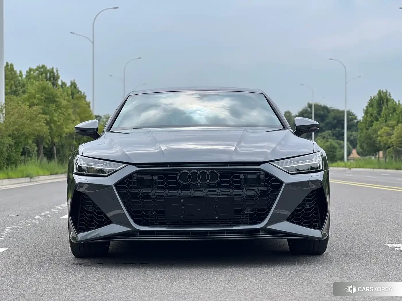 Audi A7 2024 Silver/gray из Китая