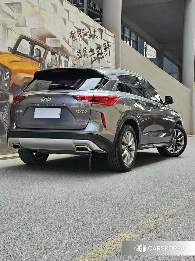 Infiniti QX50 2021 Темно-серый из Китая