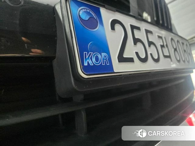 BMW 5 Series (G60) 2026 Серый из Кореи