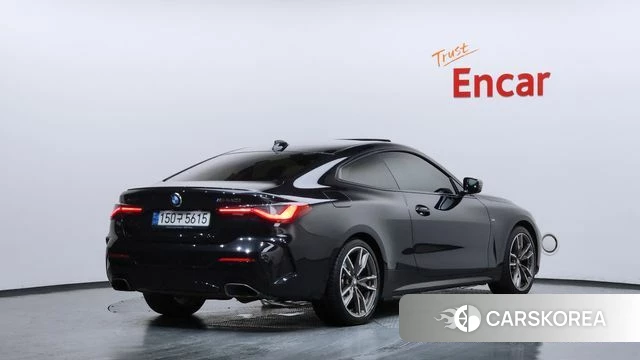 BMW 4 Series (G22) 2021 Черный из Кореи