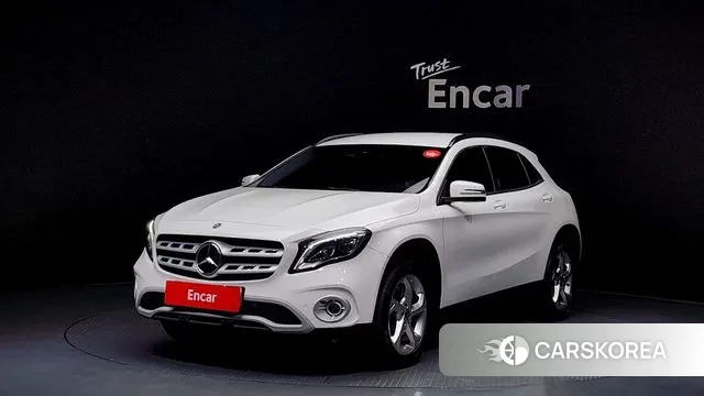 Mercedes-Benz GLA-Class X156 2018 Белый из Кореи