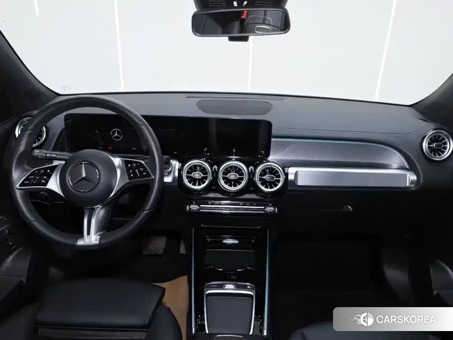 Mercedes-Benz GLB 2023 Белый из Китая