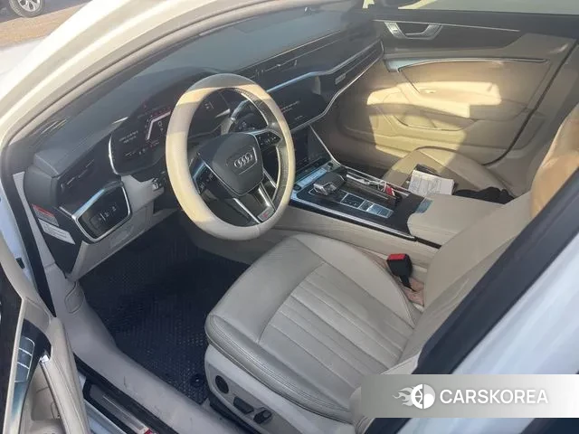 Audi A6 (C8) 2021 Белый из Кореи