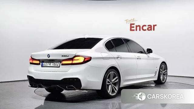 BMW 5 Series (G30) 2018 Белый из Кореи