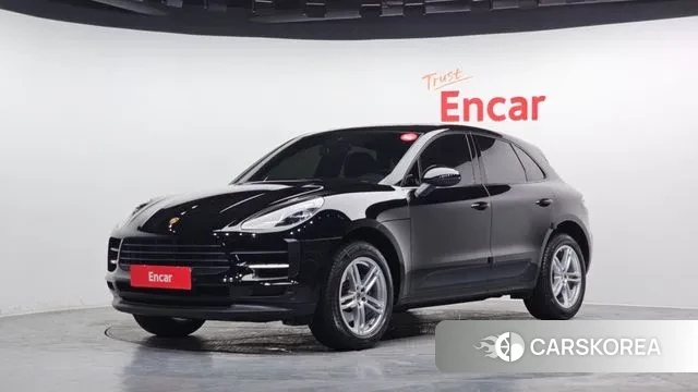 Porsche Macan 2019 Черный из Кореи