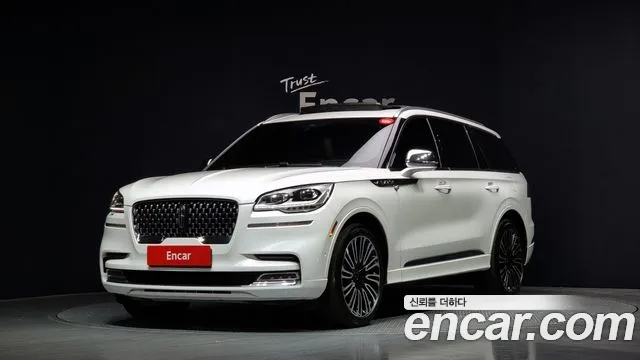 Lincoln Aviator 2nd generation 2021 Белый из Кореи