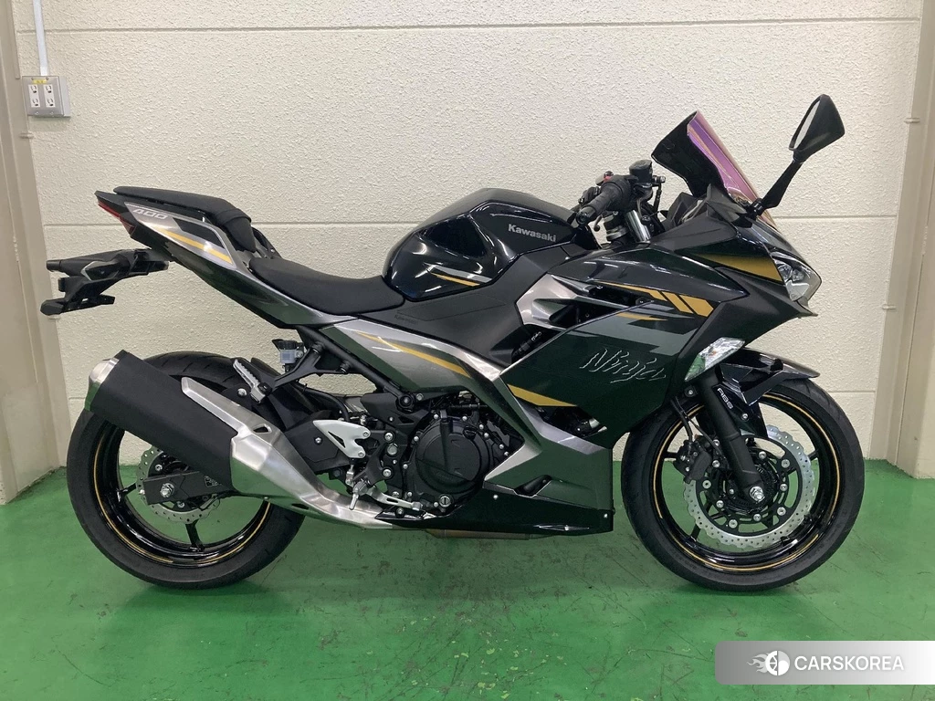 Проданный Kawasaki Ninja 400-2 2022 из Японии