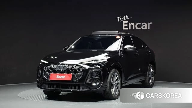 Audi Q5 (80A) 2025 Черный из Кореи