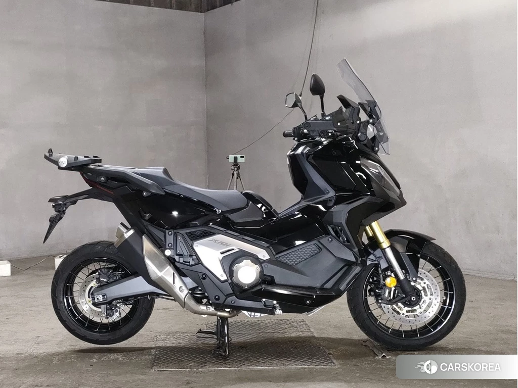 Проданный Honda X-ADV 750 2022 из Японии, фото 2