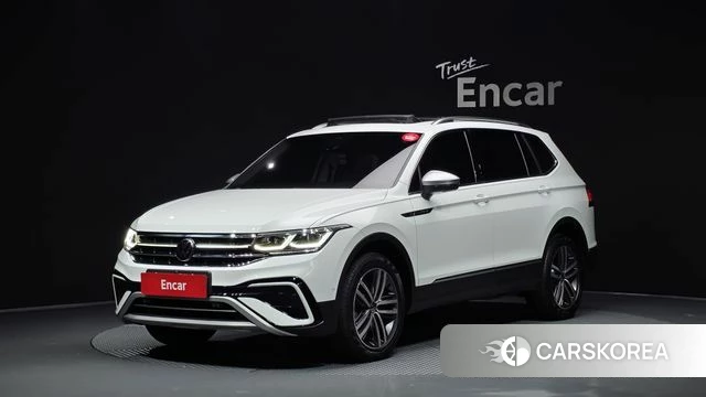Volkswagen Tiguan Allspace 2023 Белый из Кореи
