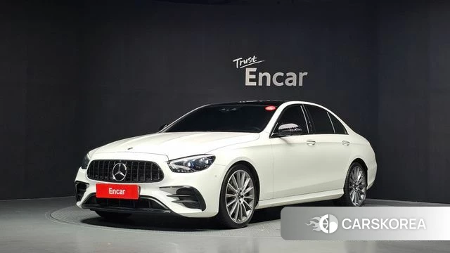 Mercedes-Benz E-Class W213 2022 Белый из Кореи