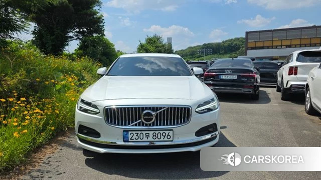 Volvo S90 2023 Белый из Кореи