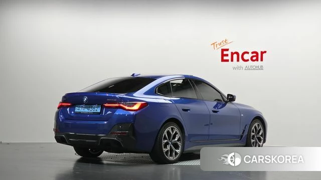 BMW i4 2023 Синий из Кореи
