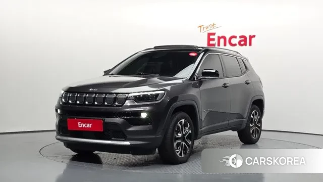 Jeep Compass 2nd Generation 2022 Серый из Кореи