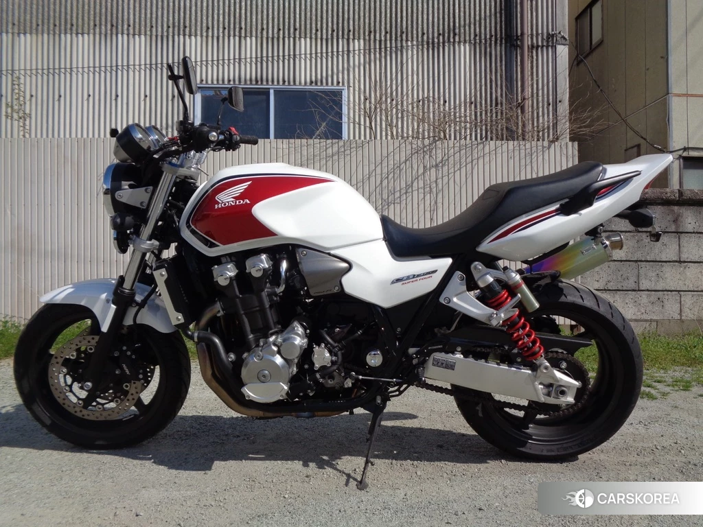 Проданный Honda CB1300SF 2011 из Японии, фото 2